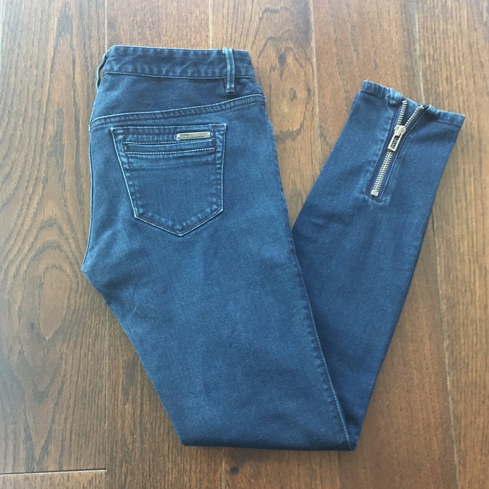 Armani blue jeans 💙